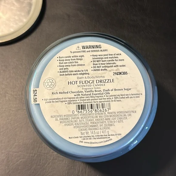 🆕 HOT FUDGE DRIZZLE - Bath & Body Works - 3 Wick Candle Chocolate Dessert RARE - Picture 5 of 14